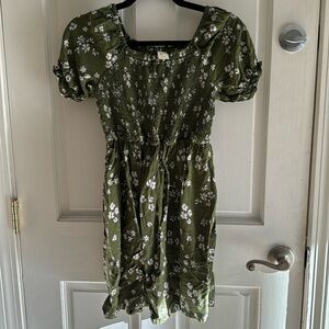 Girls size L short sleeve dress